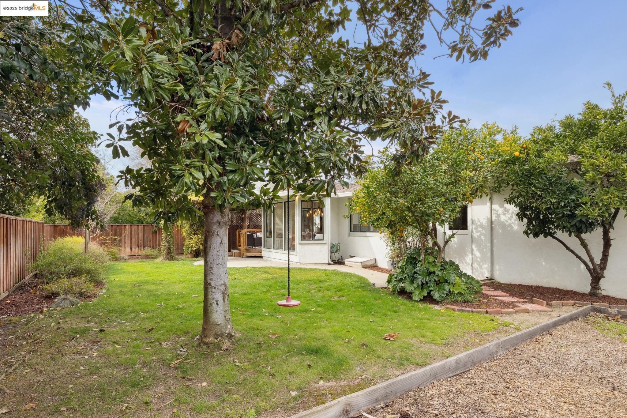 3863 Pestana Way