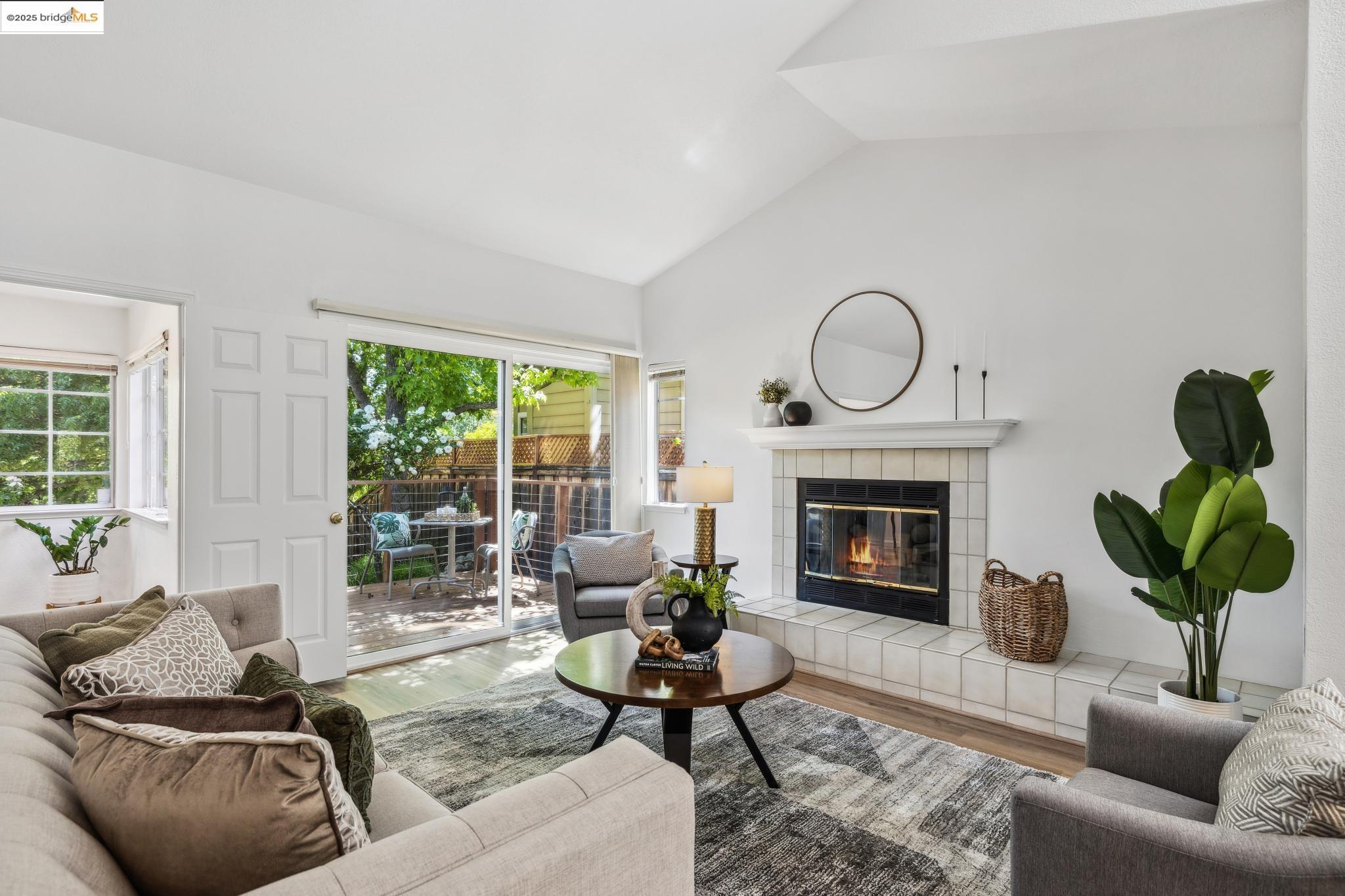 313 Meghan Ln