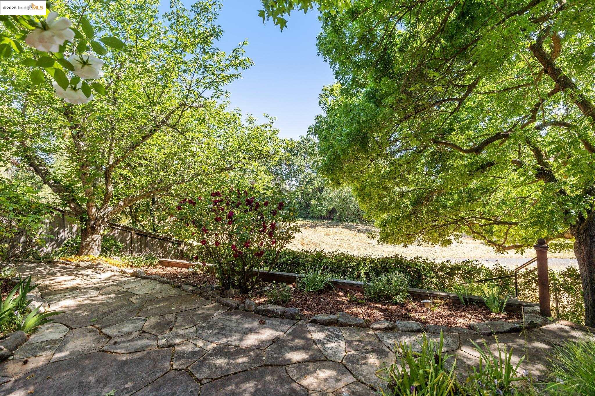 313 Meghan Ln