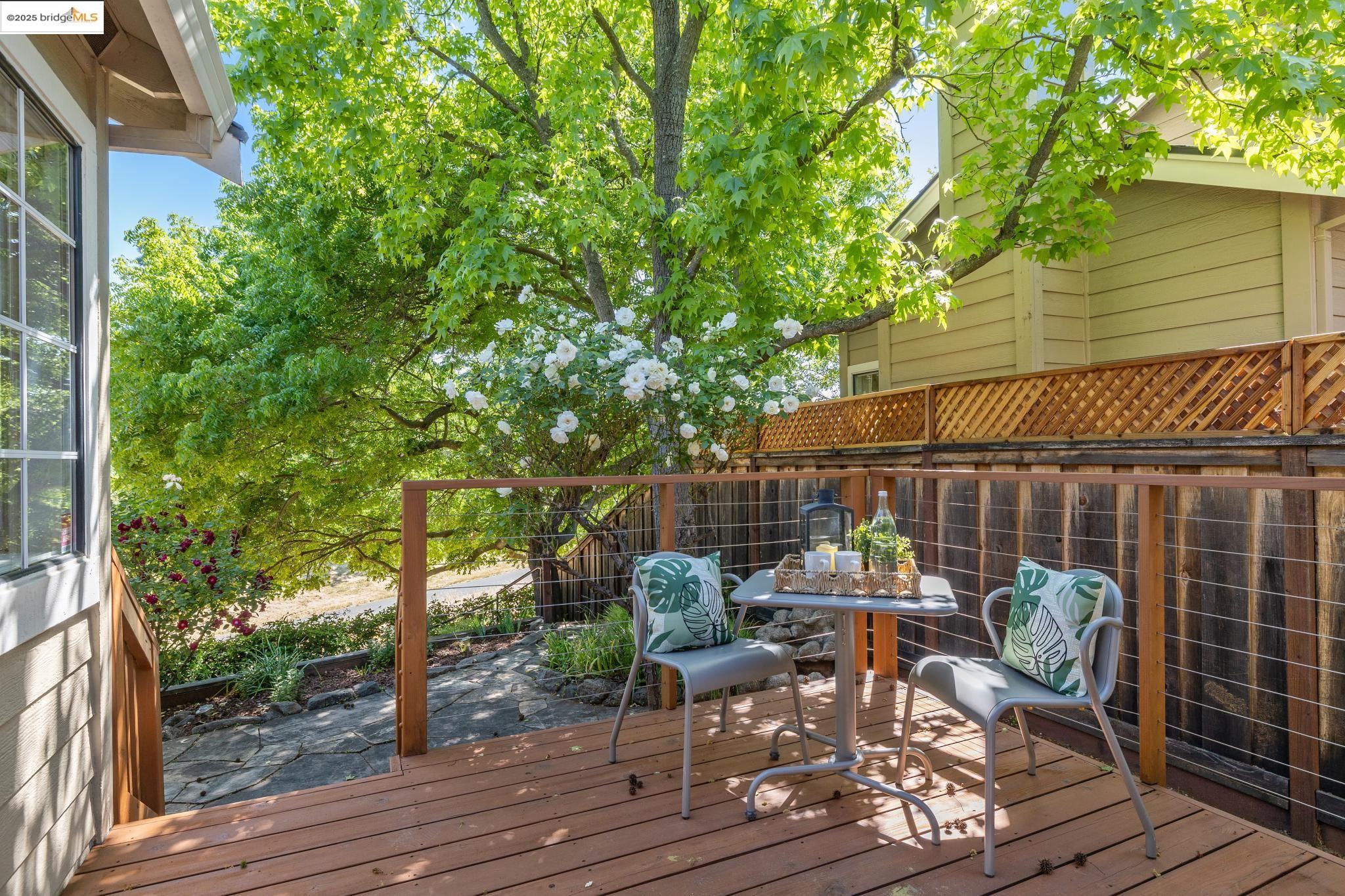 313 Meghan Ln
