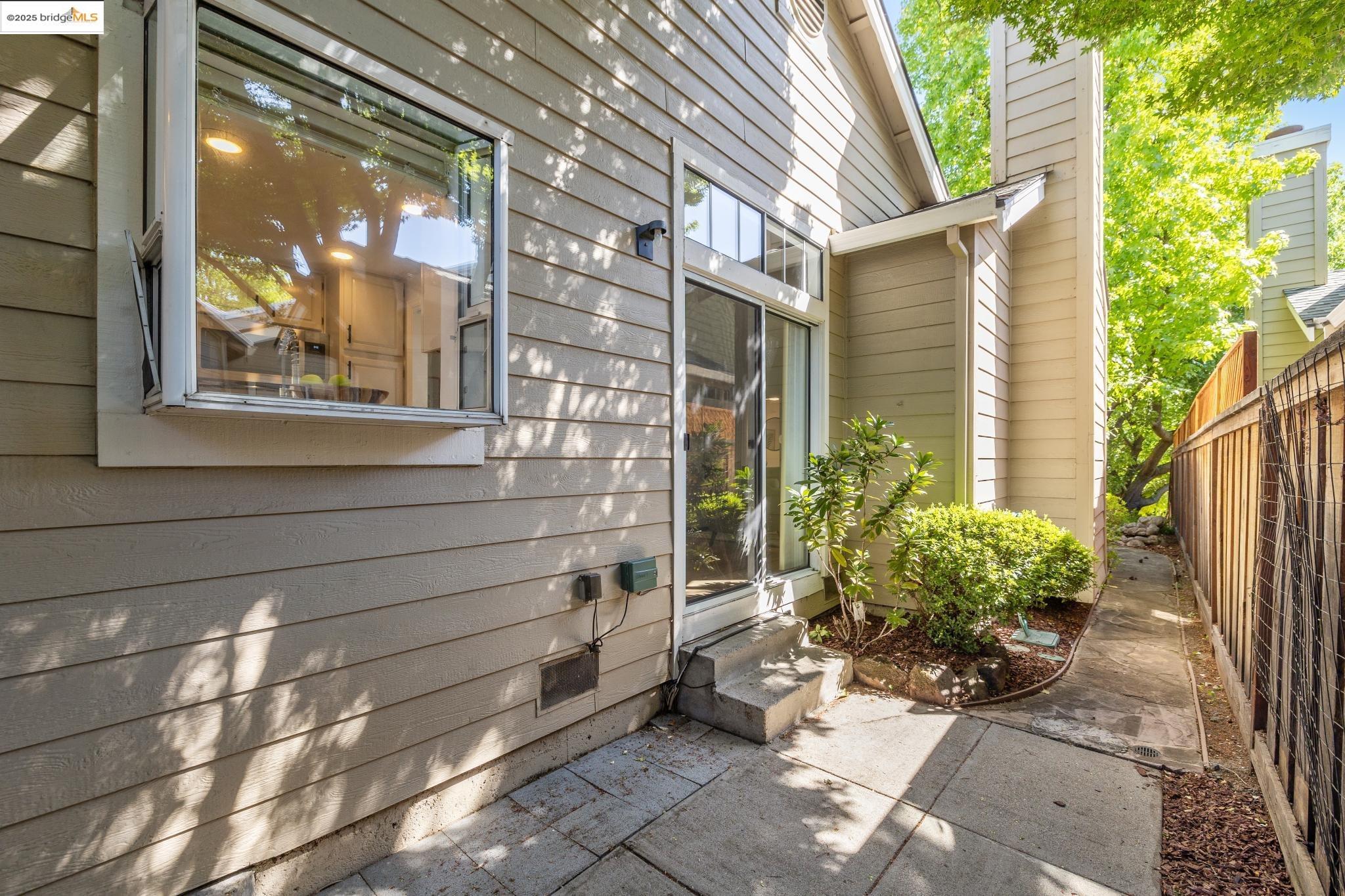 313 Meghan Ln