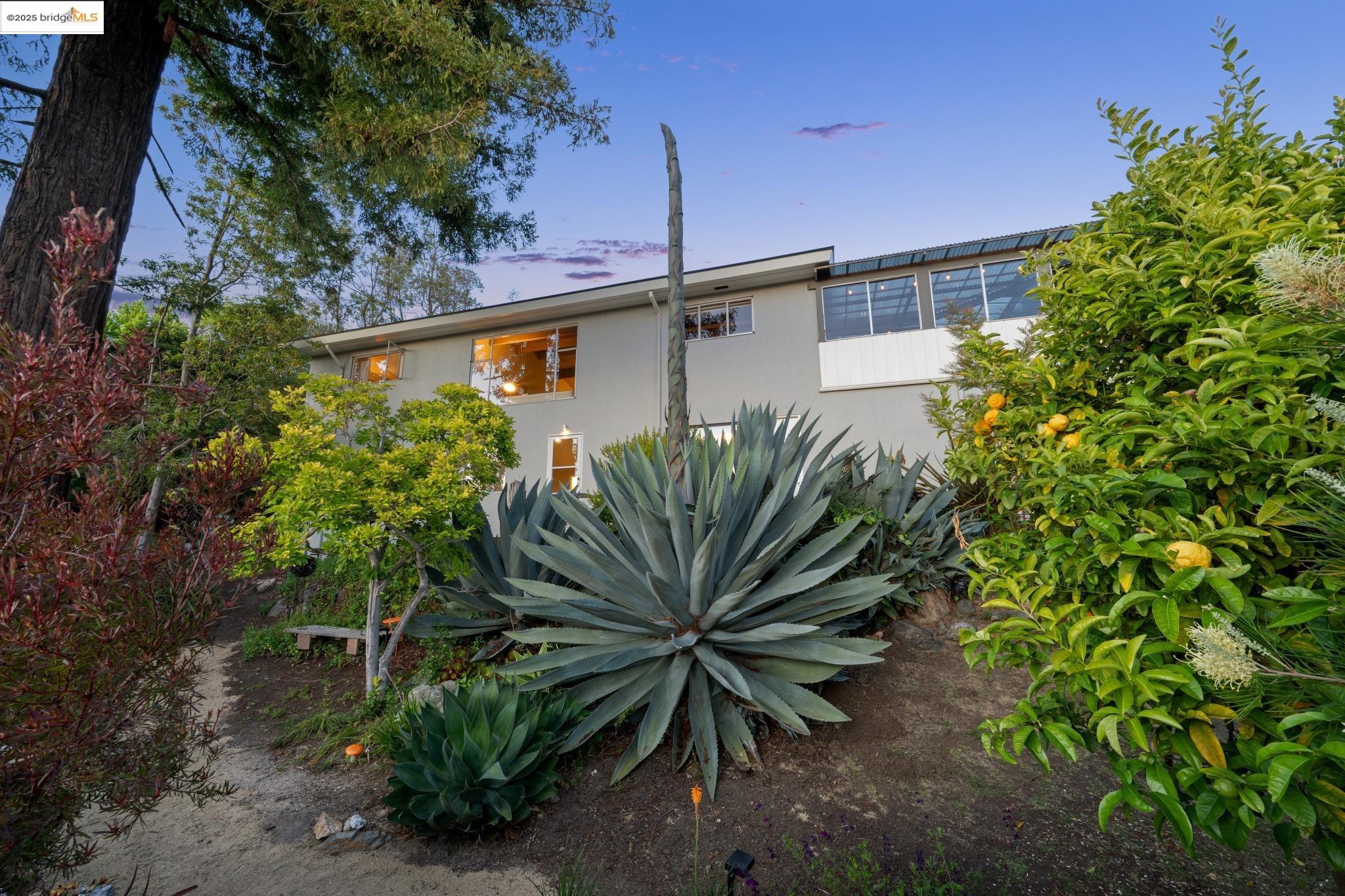 417 Seaview Dr