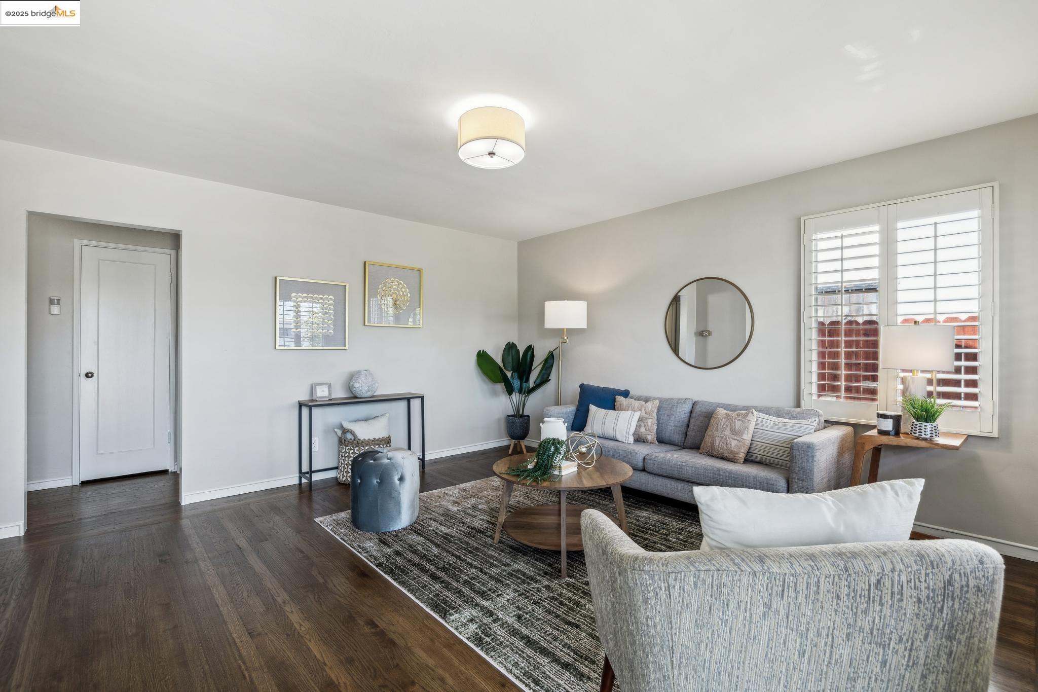 3439 Andrade Ave
