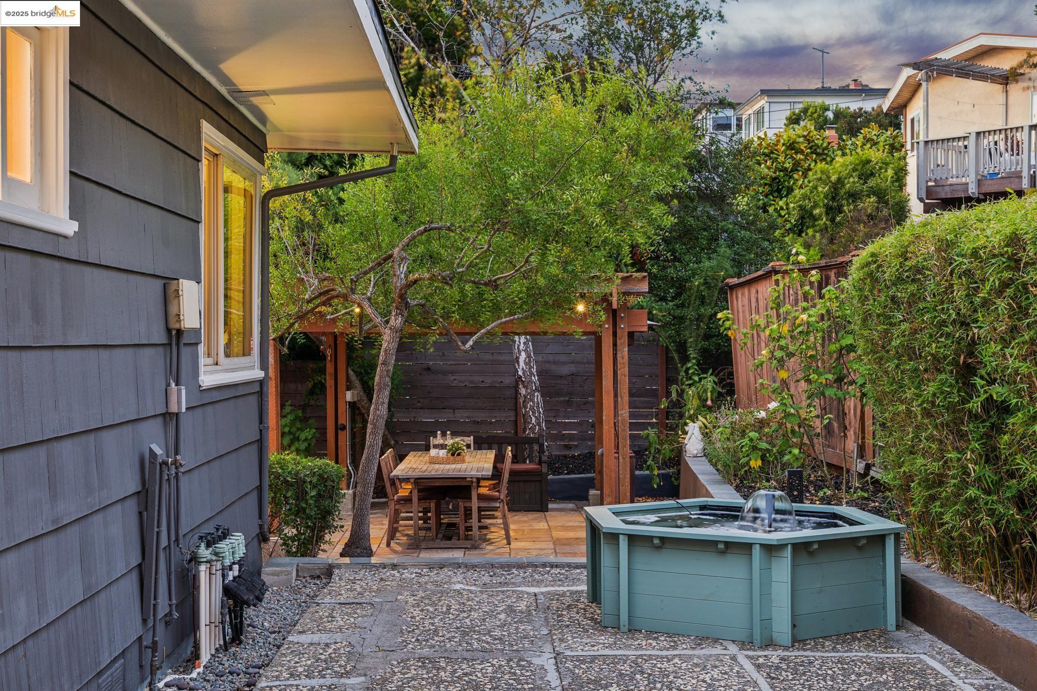 6545 Alta Vista Dr