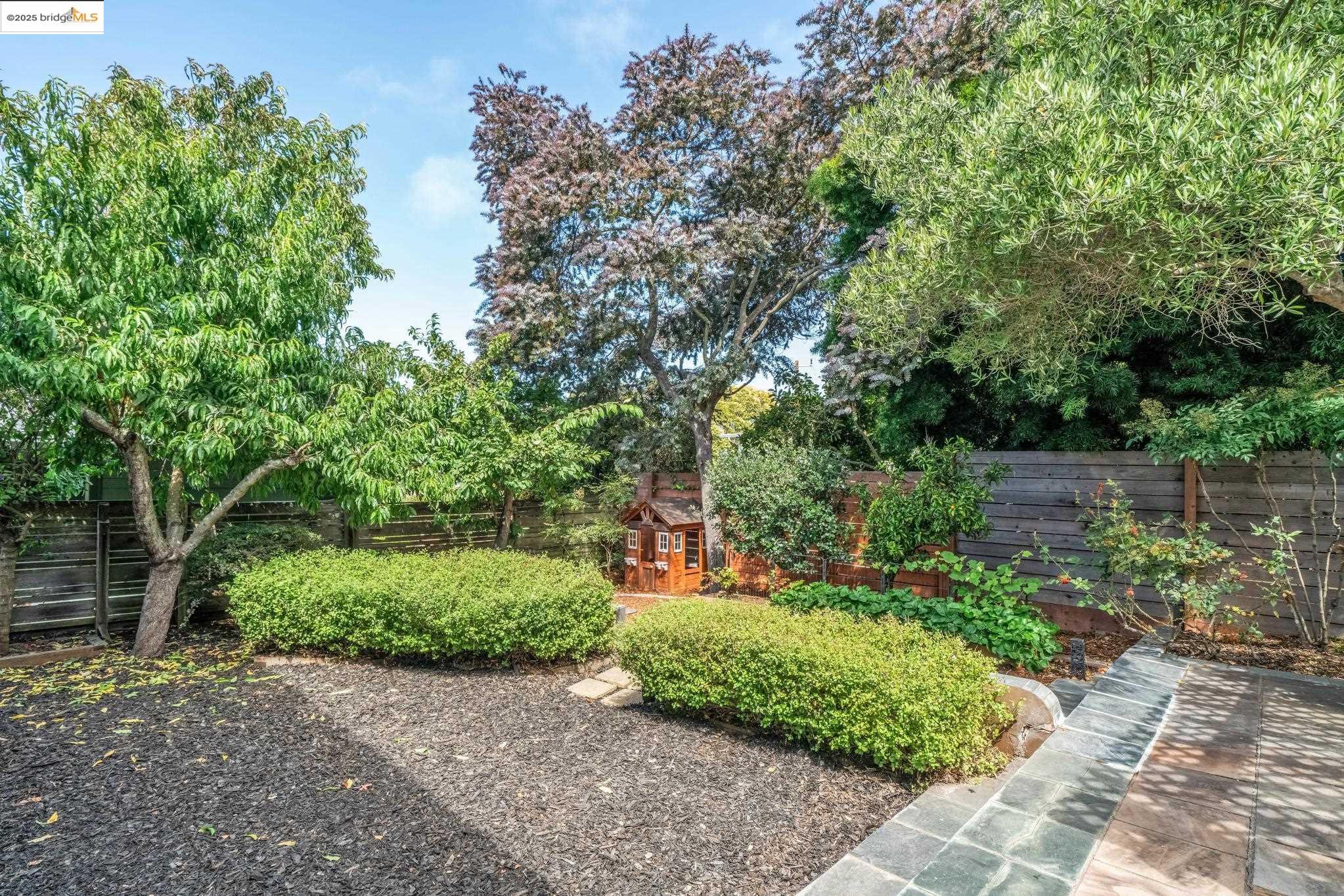 6545 Alta Vista Dr