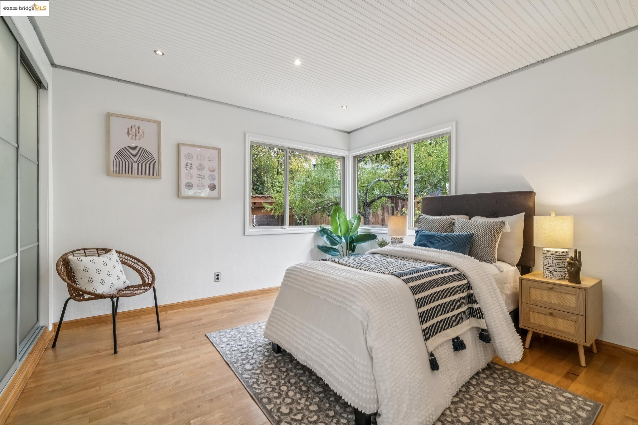 6545 Alta Vista Dr