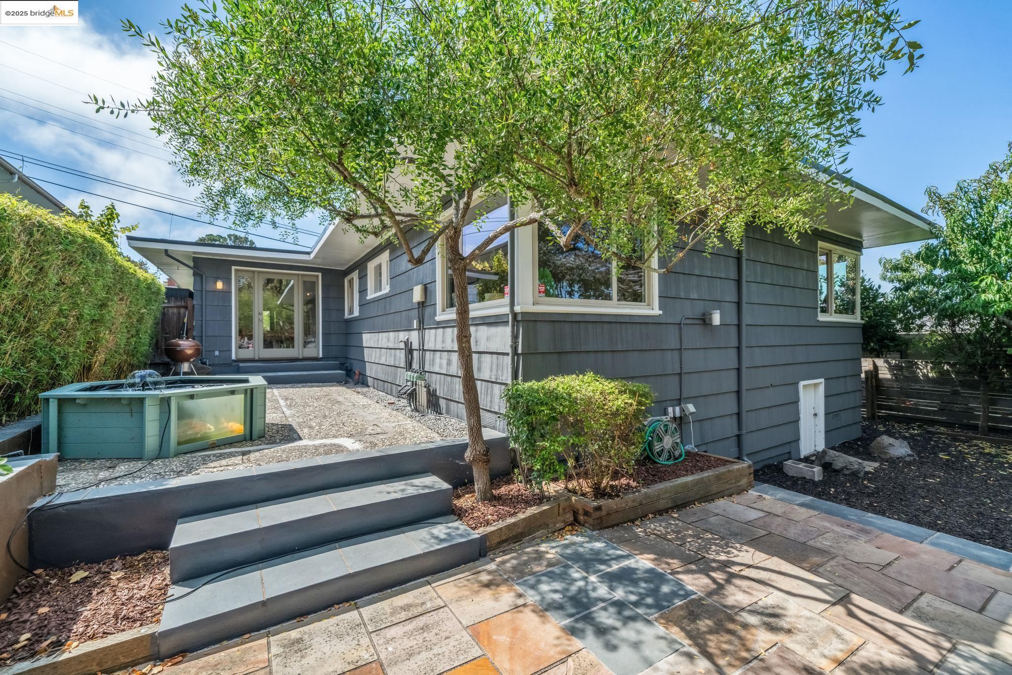 6545 Alta Vista Dr