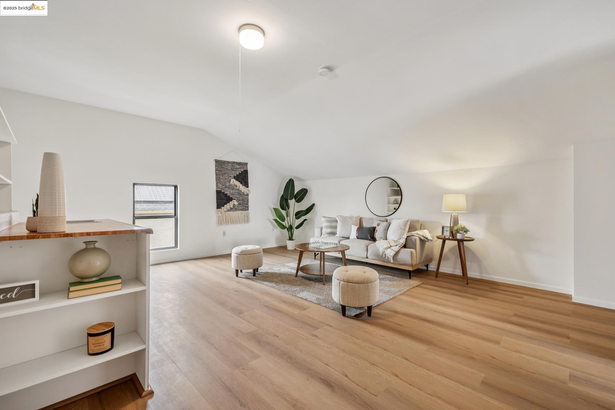 609 San Carlos Ave