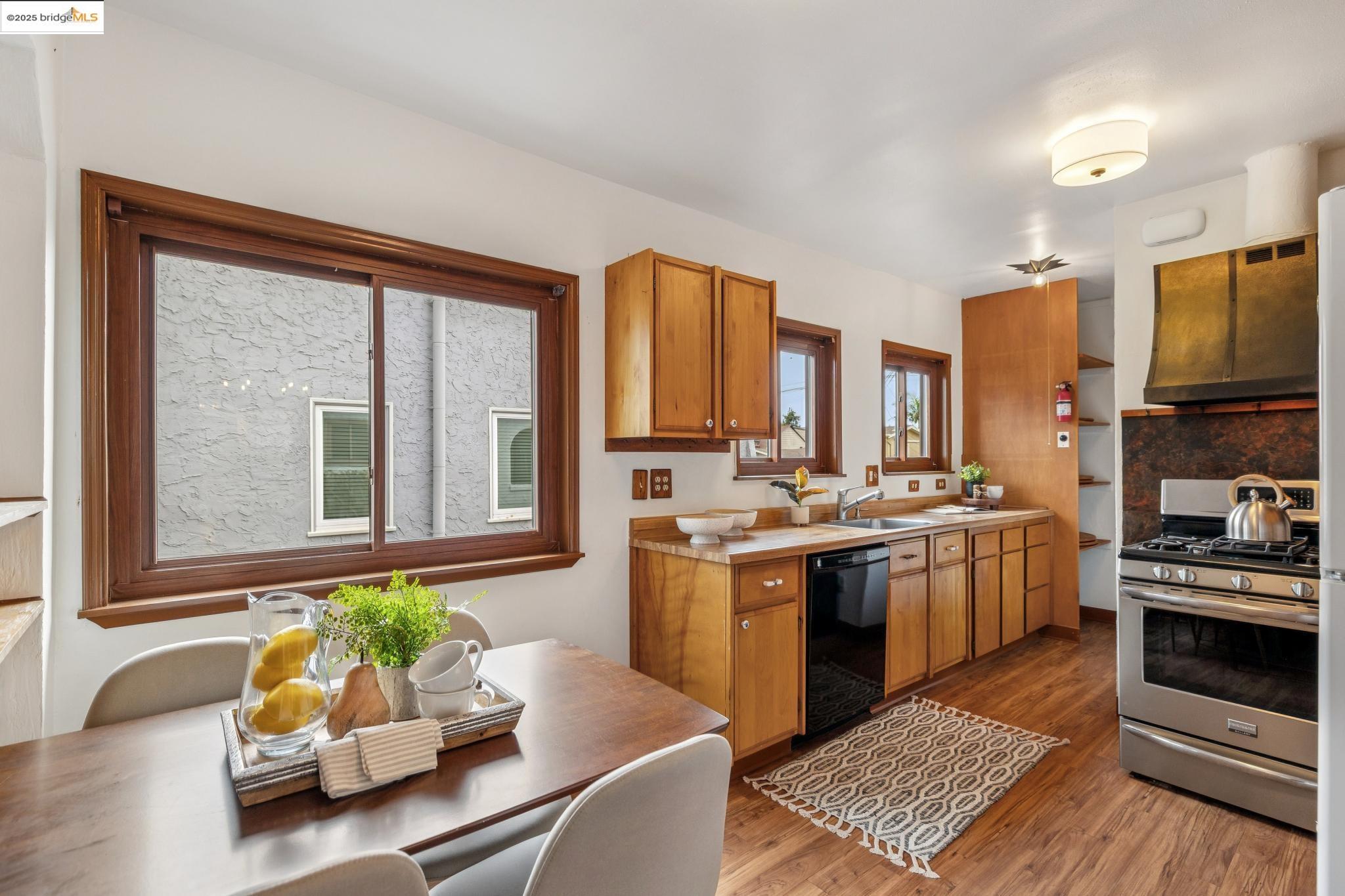 609 San Carlos Ave