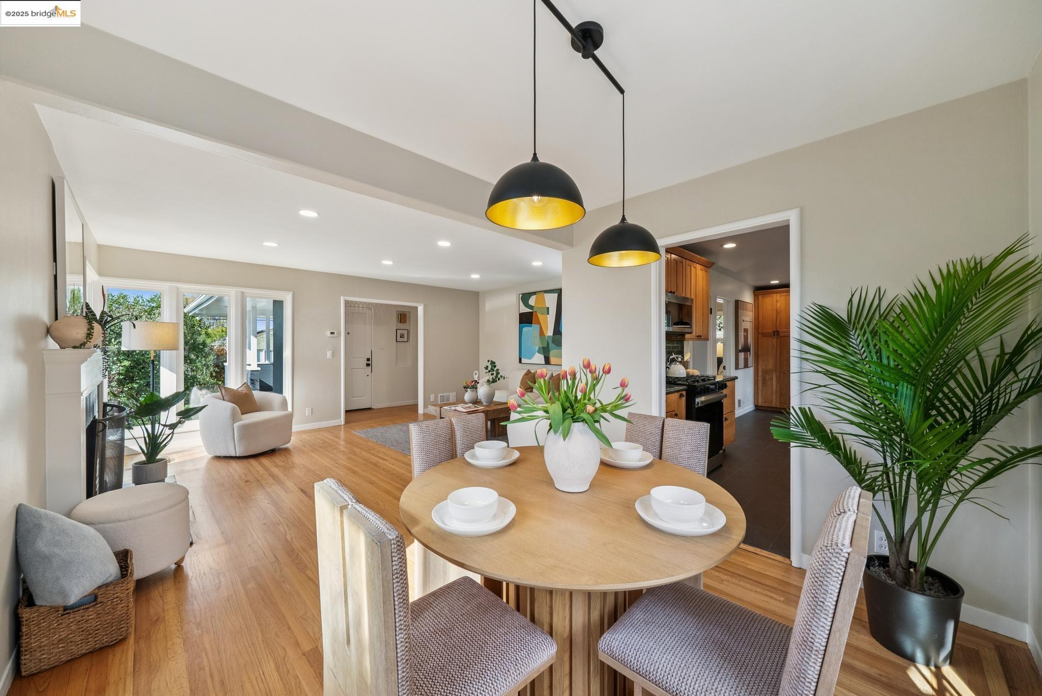 1842 Brentwood