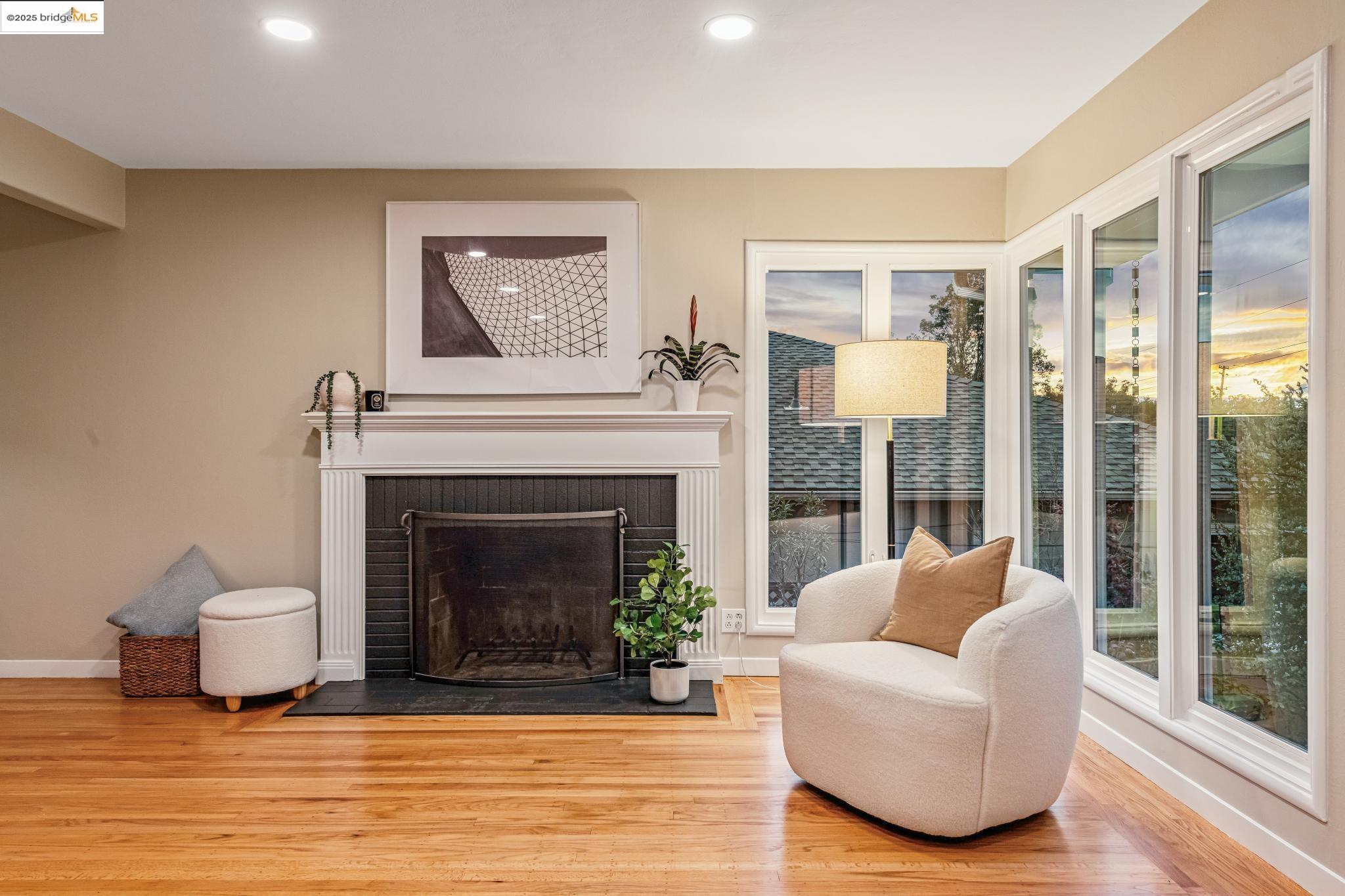 1842 Brentwood
