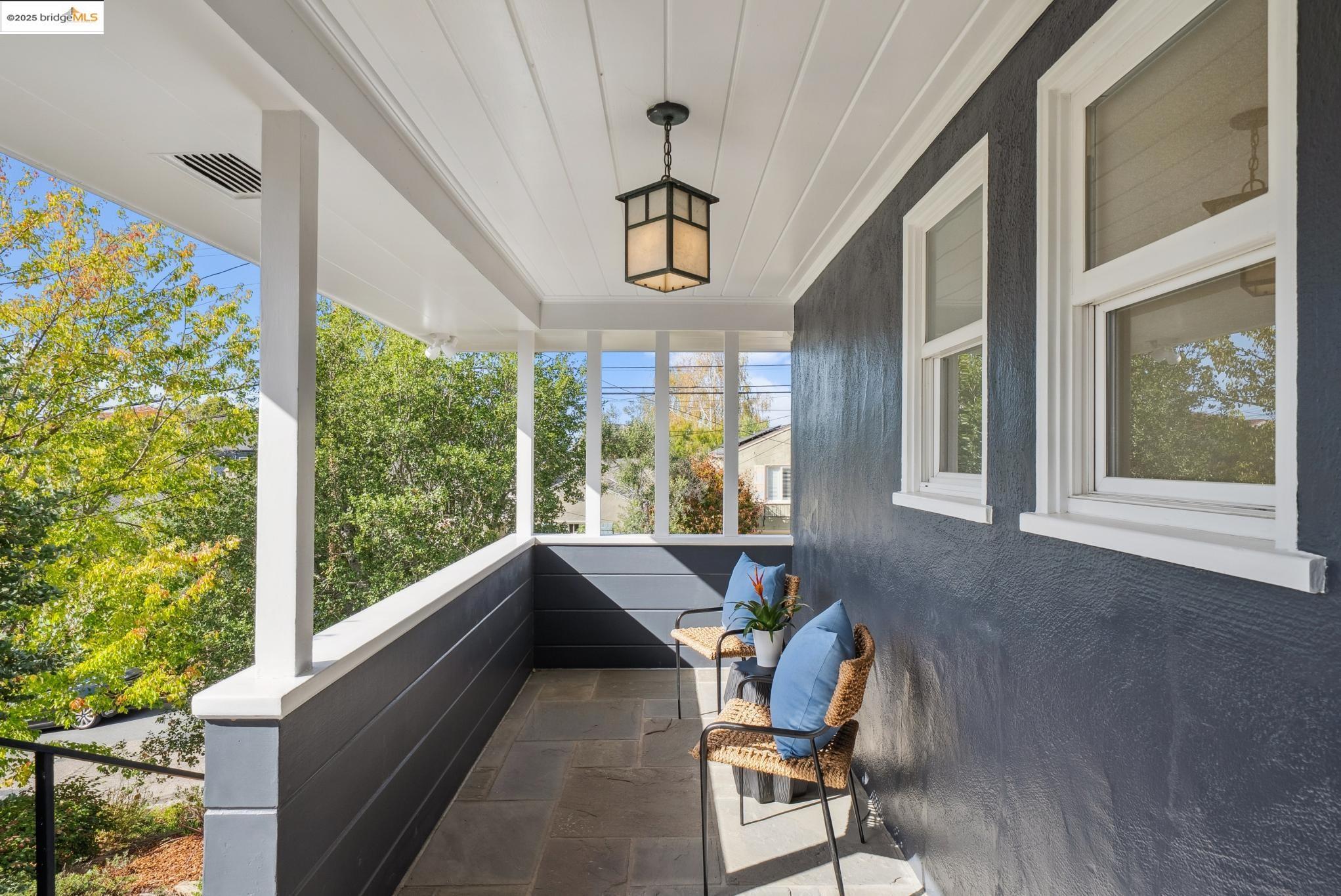 1842 Brentwood