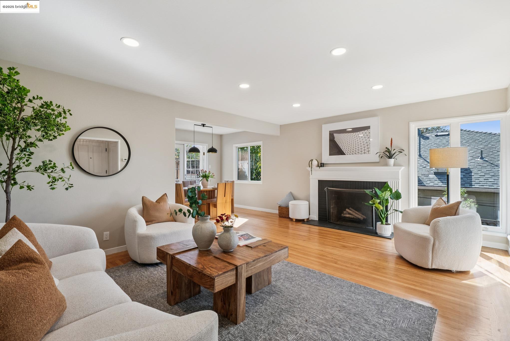 1842 Brentwood