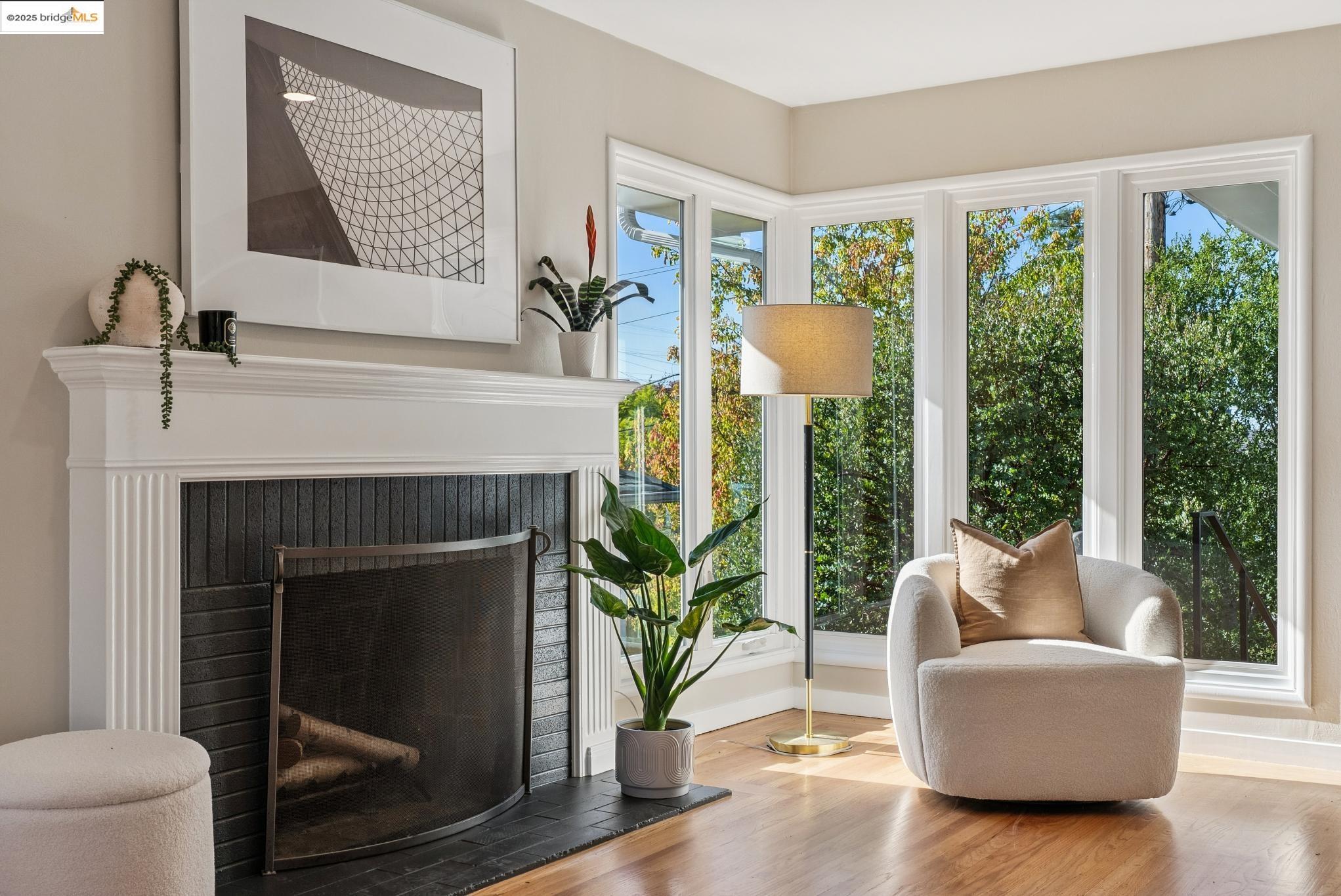 1842 Brentwood