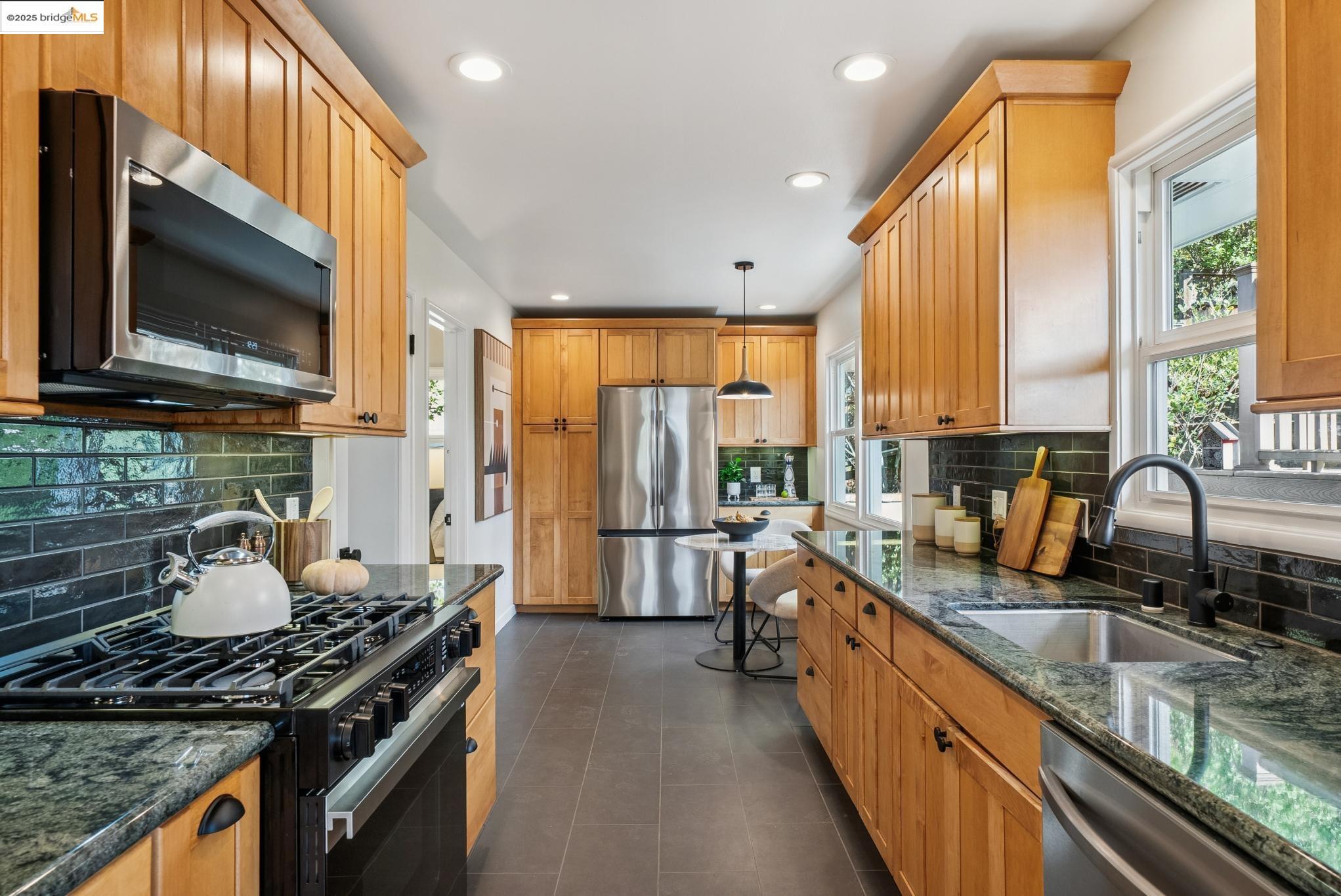 1842 Brentwood