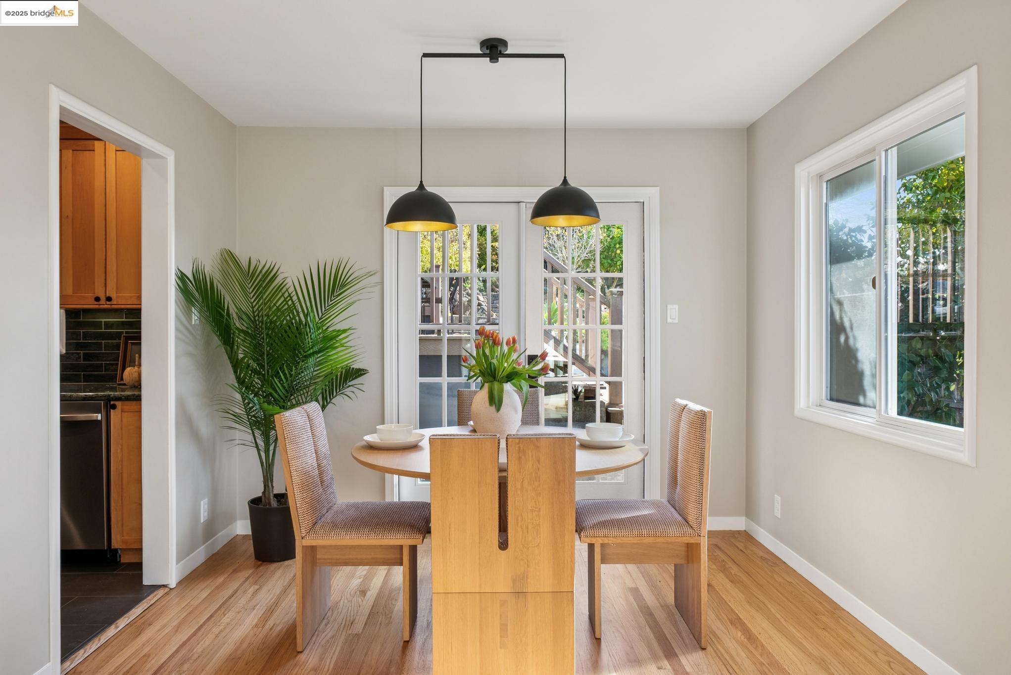 1842 Brentwood