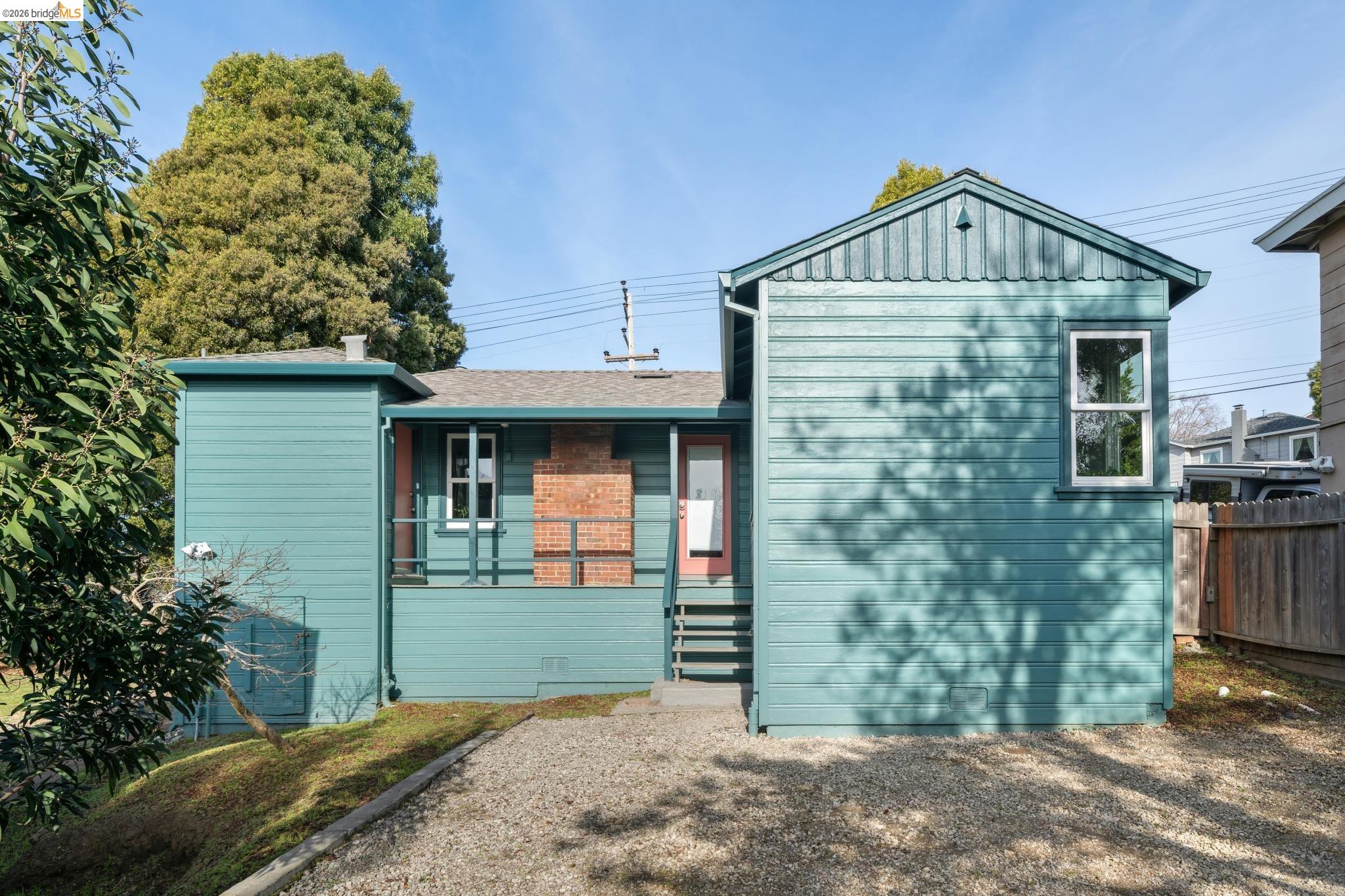 5634 Burlingame Ave