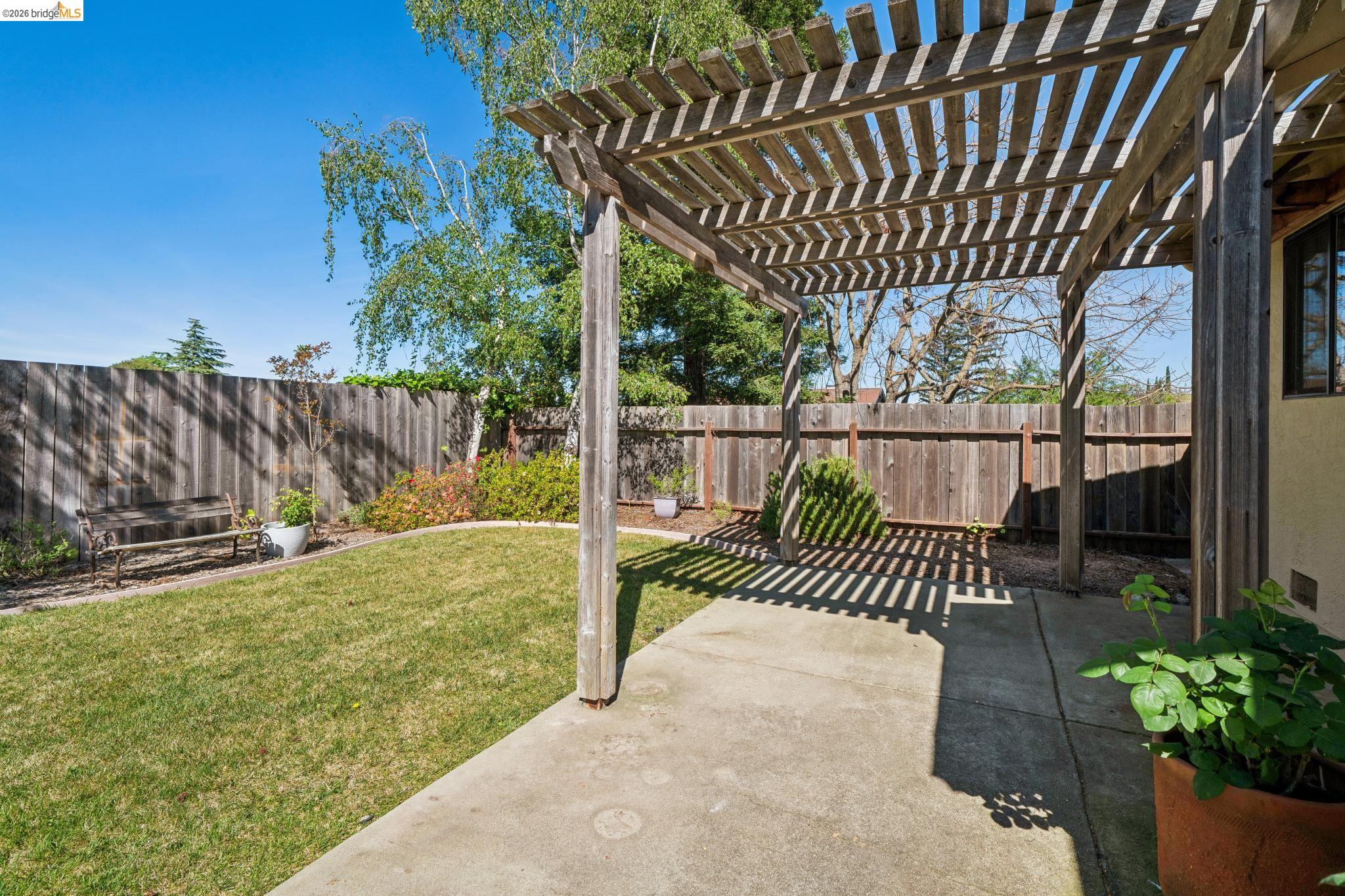 211 Meadowlark Way