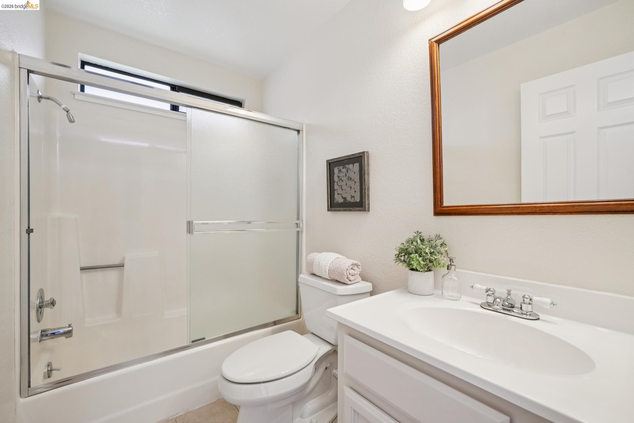 211 Meadowlark Way