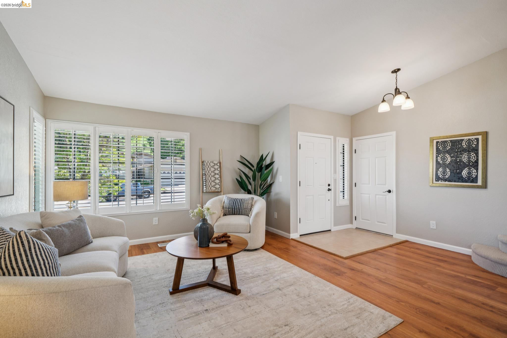 211 Meadowlark Way