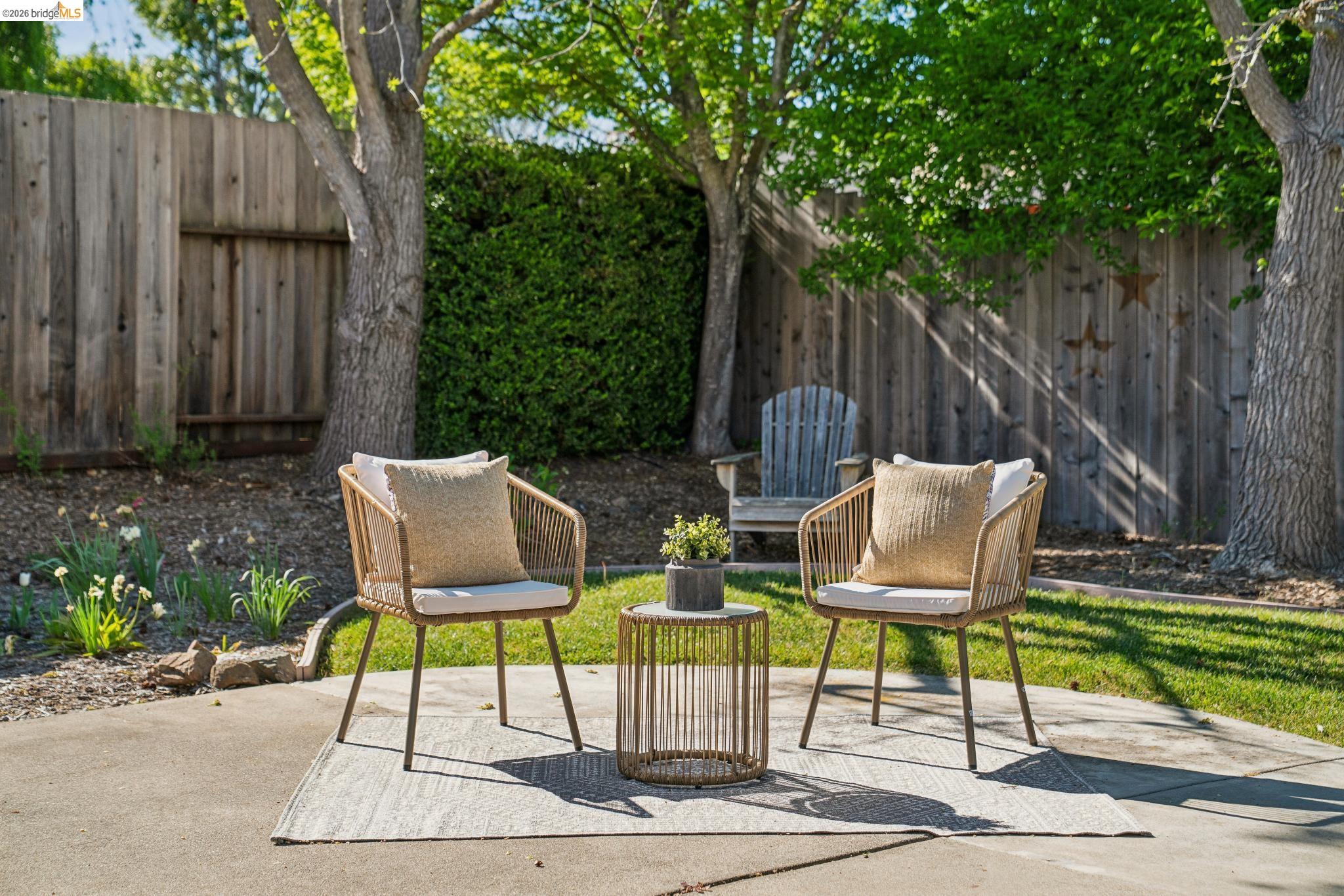211 Meadowlark Way