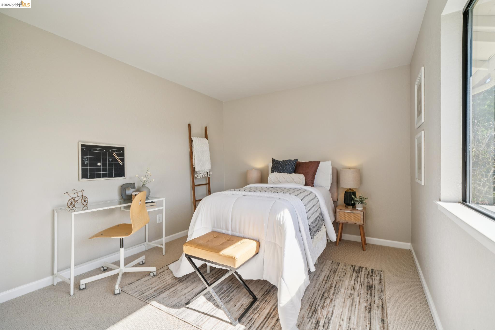211 Meadowlark Way