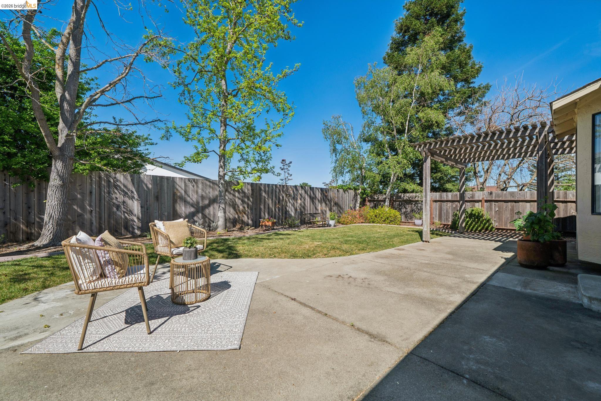 211 Meadowlark Way