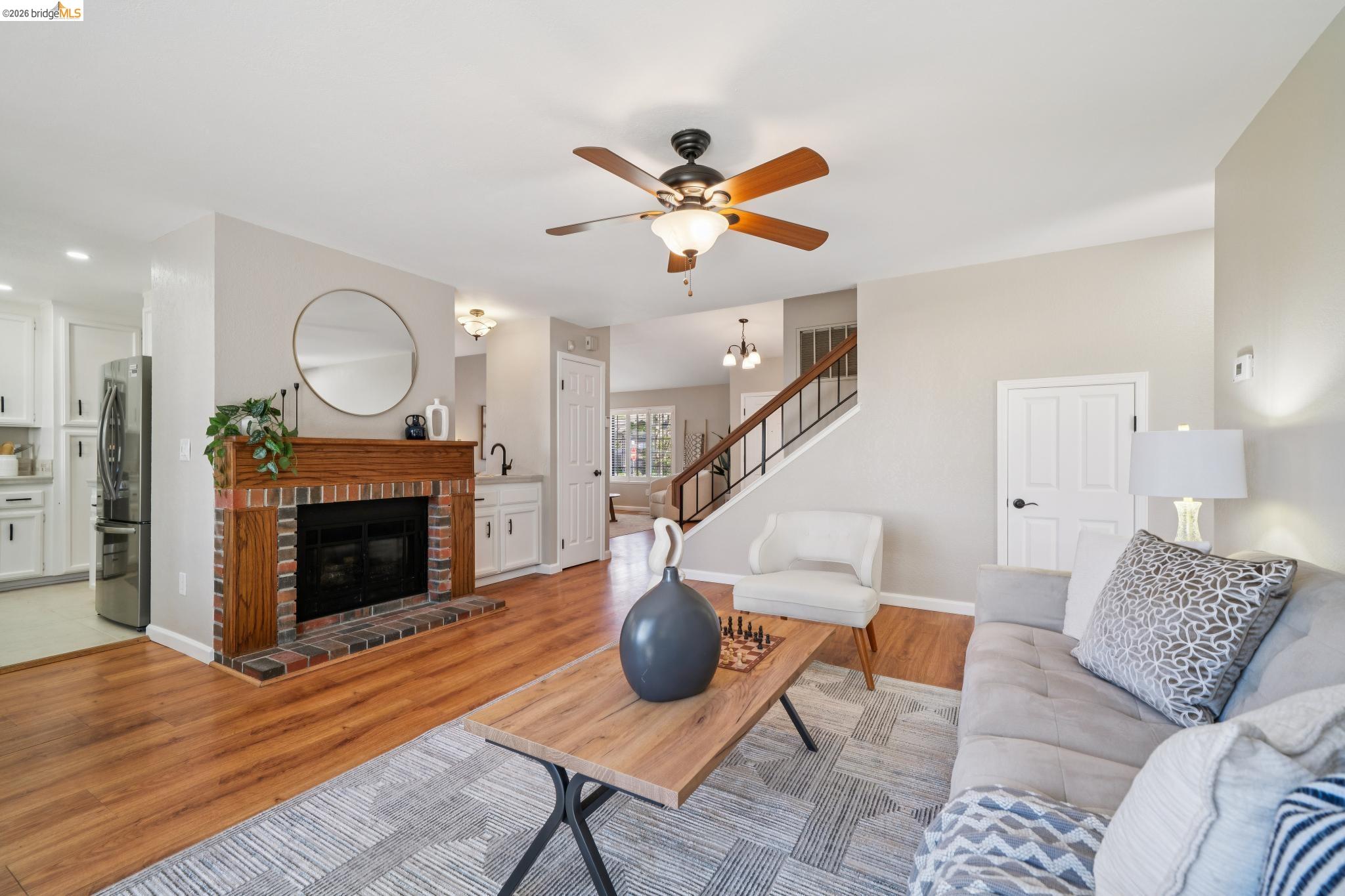 211 Meadowlark Way