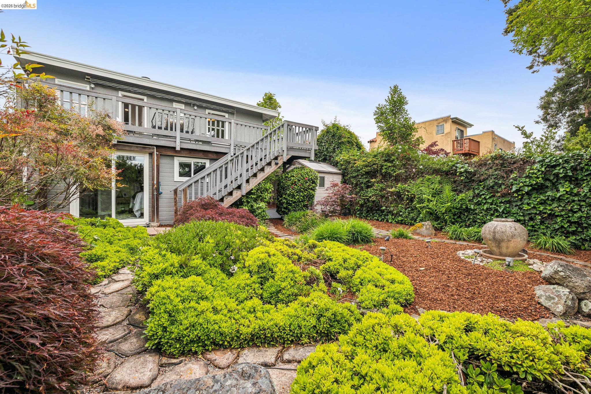 922 Carmel Ave