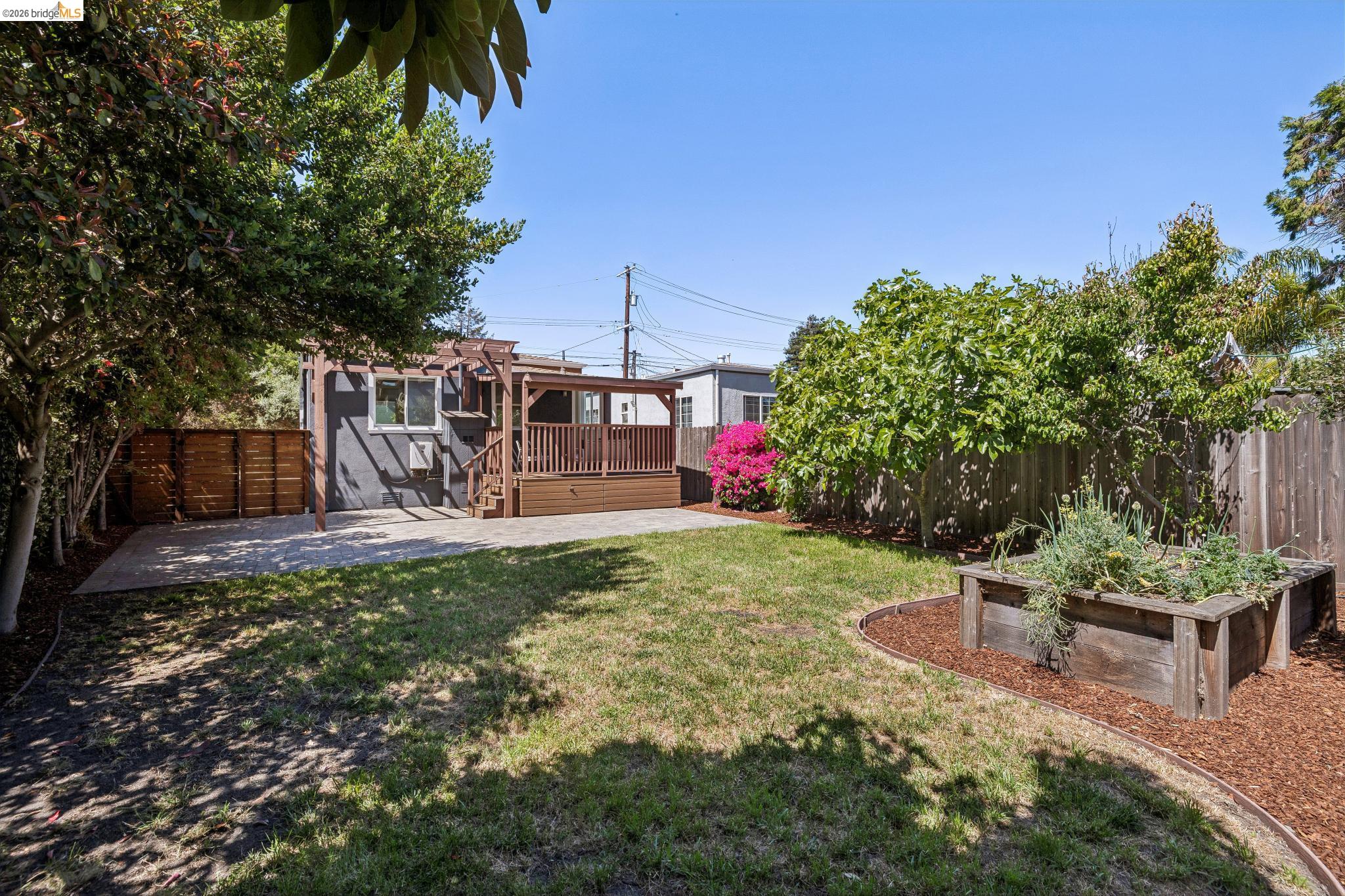1108 Dwight Way