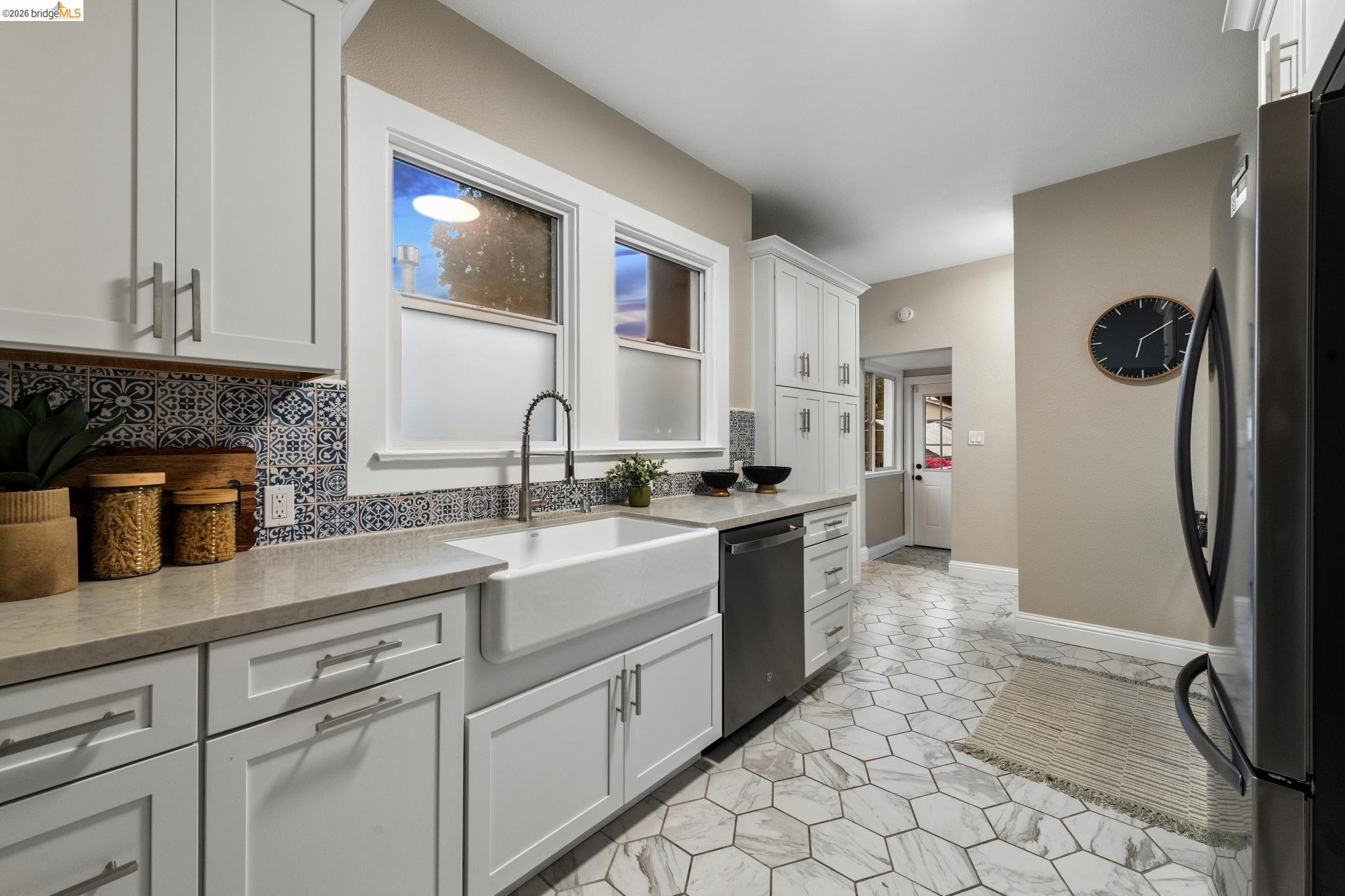 1108 Dwight Way