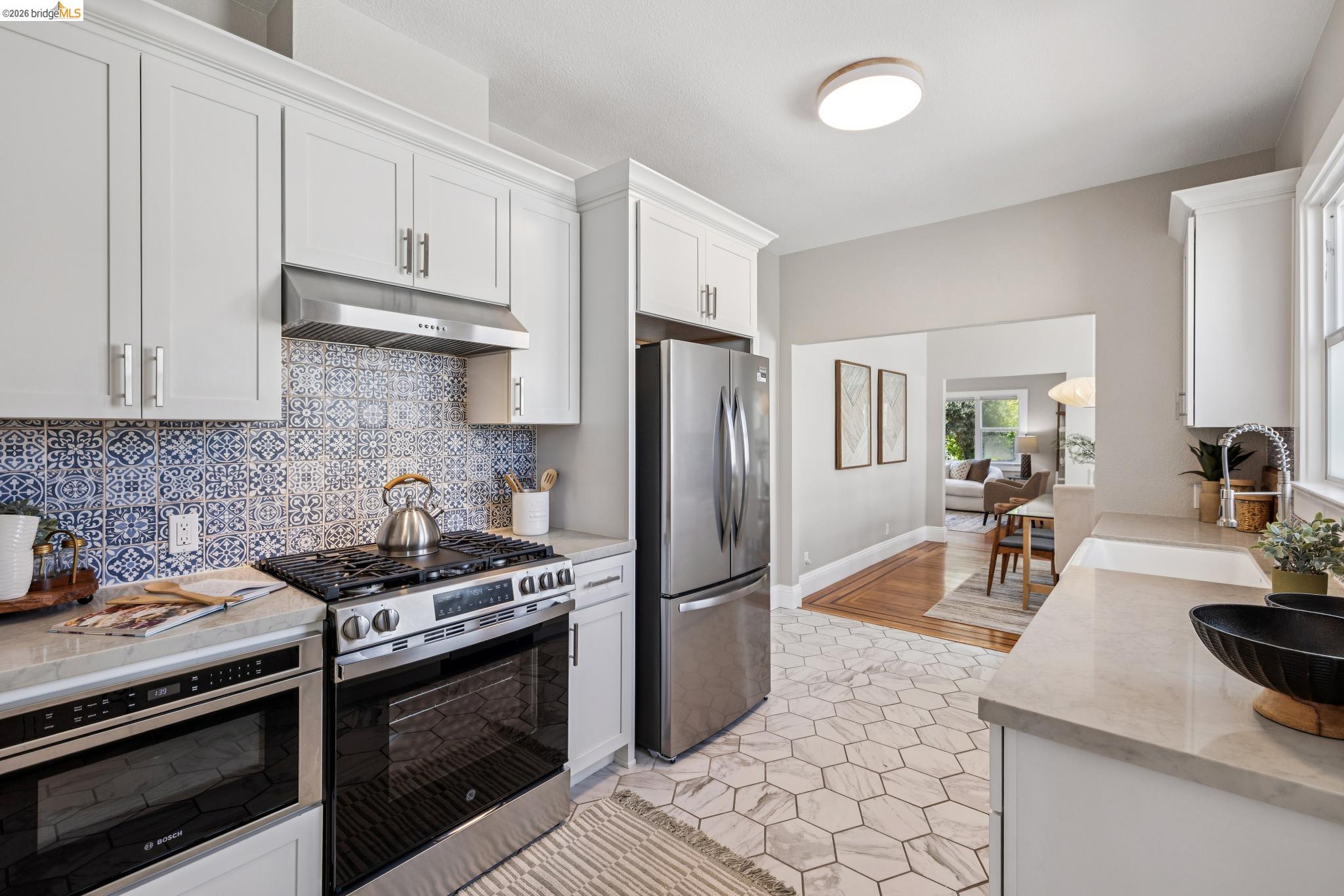 1108 Dwight Way