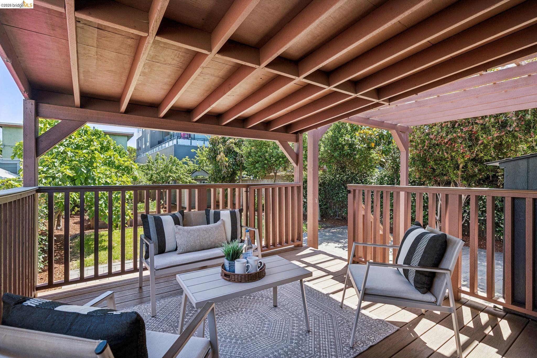 1108 Dwight Way