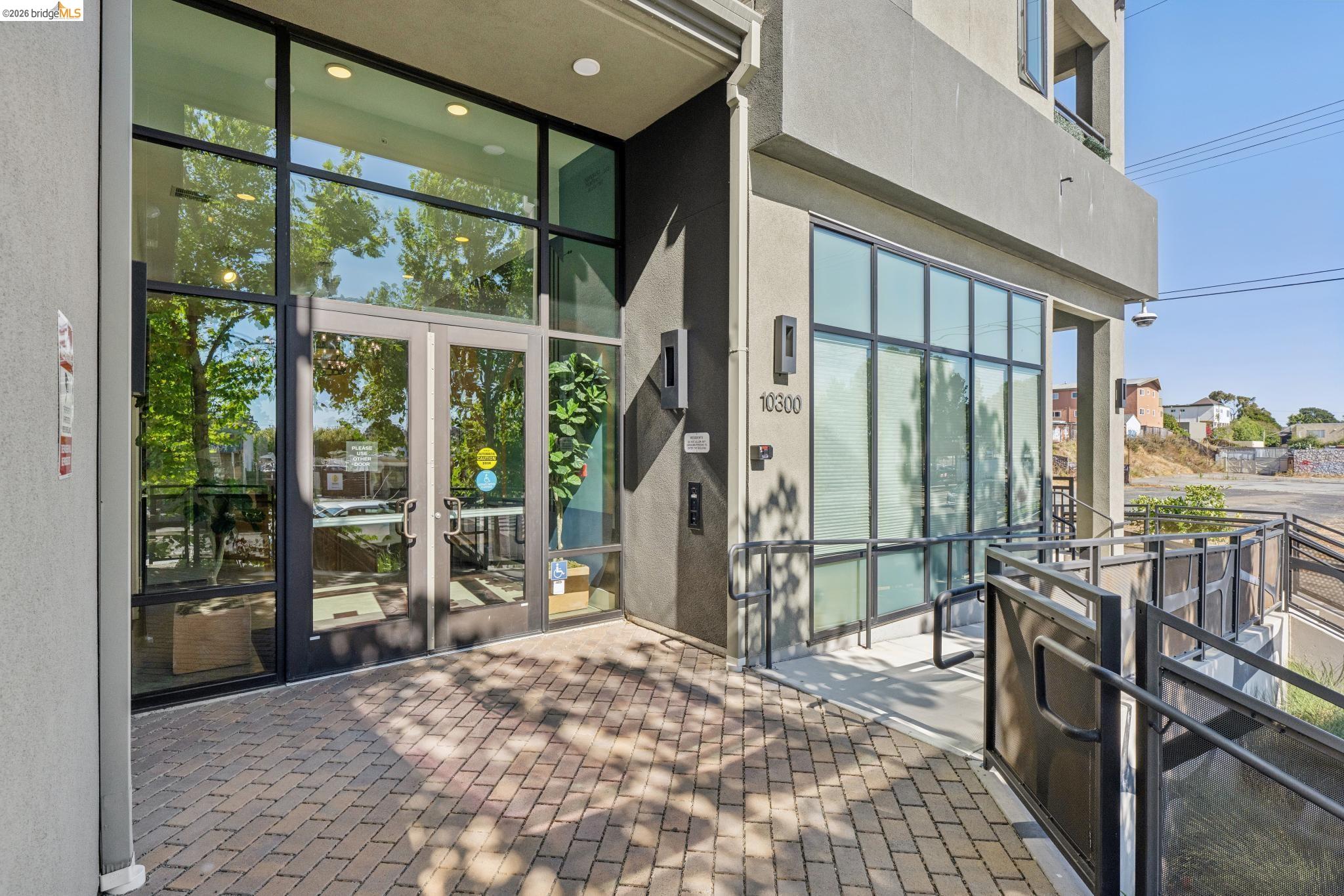 10300 San Pablo Ave # 203