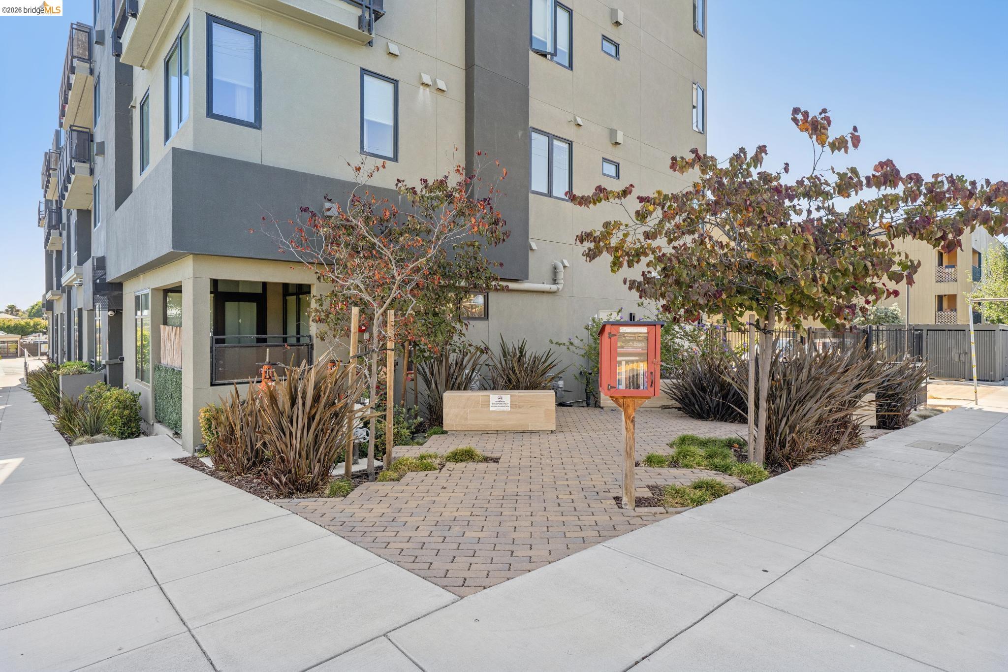10300 San Pablo Ave # 203