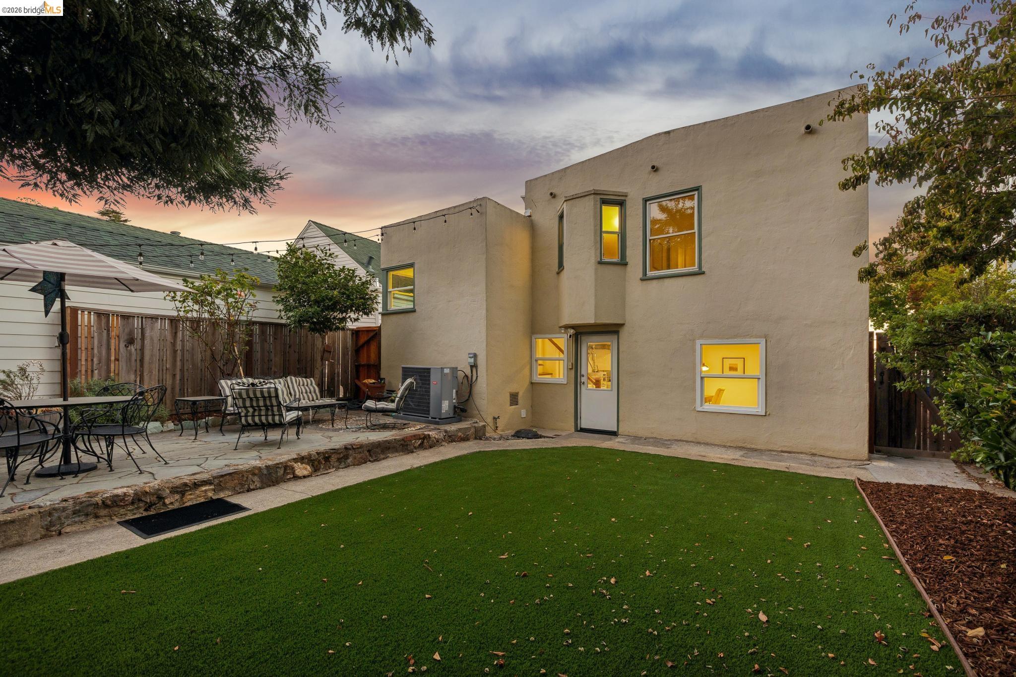 3530 Victor Ave