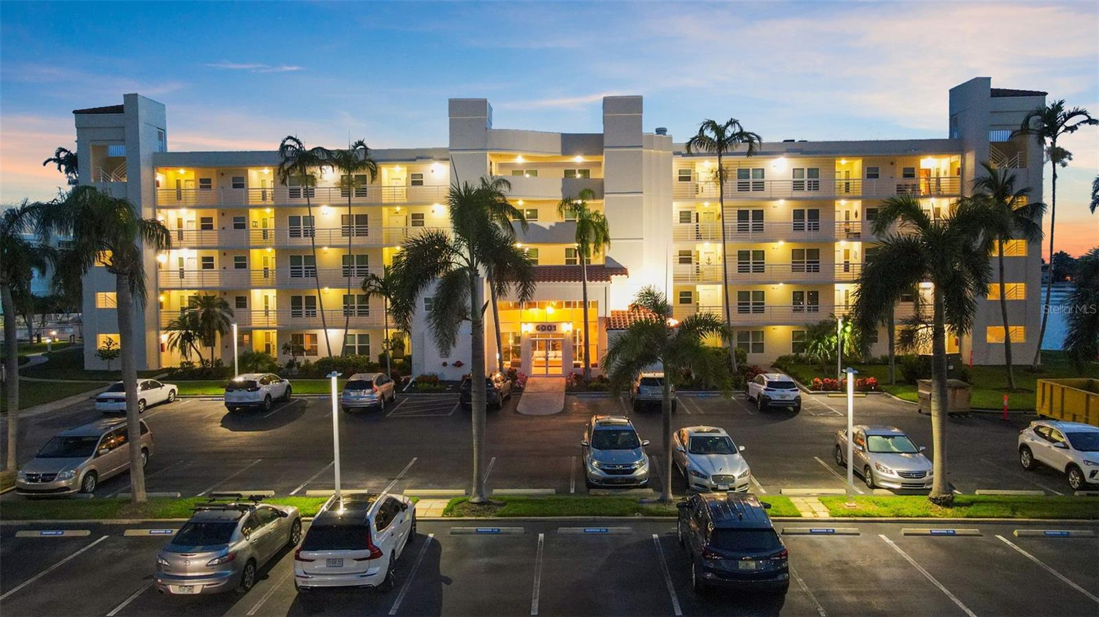 6001 BAHIA DEL MAR CIR #325