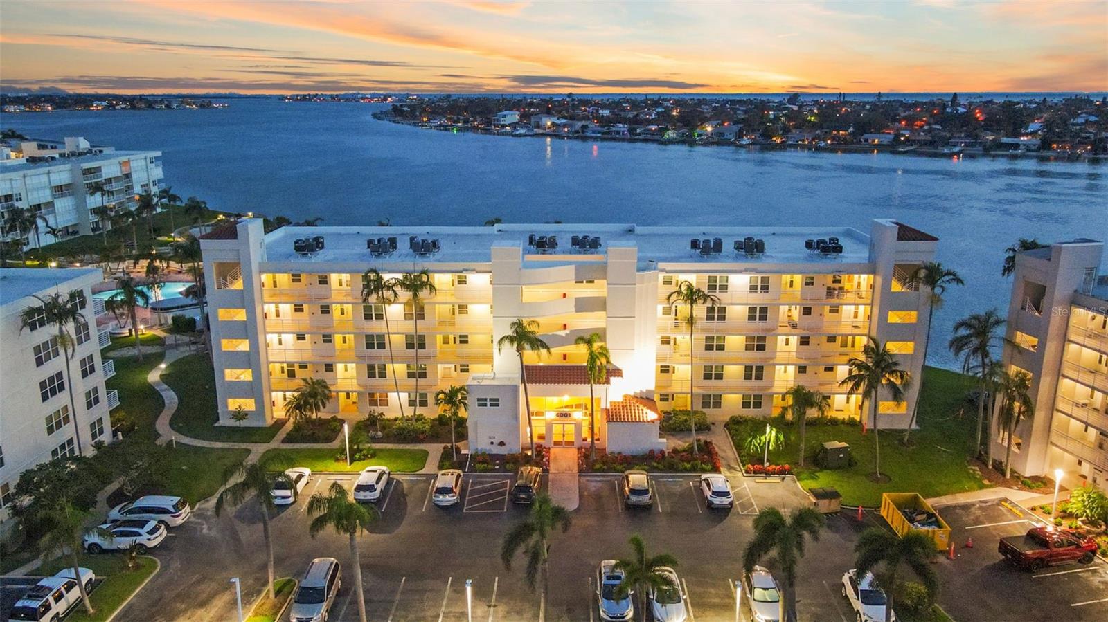 6001 BAHIA DEL MAR CIR #325