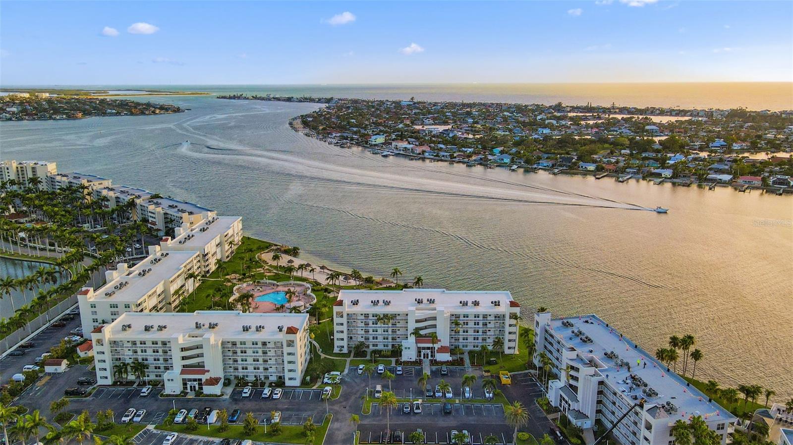 6001 BAHIA DEL MAR CIR #325