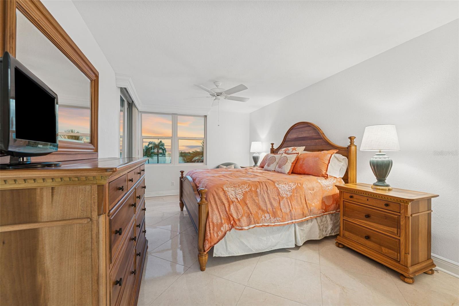 6001 BAHIA DEL MAR CIR #325