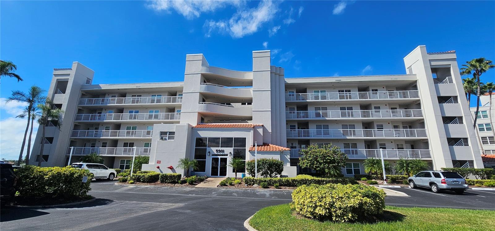 5901 BAHIA DEL MAR CIR #119