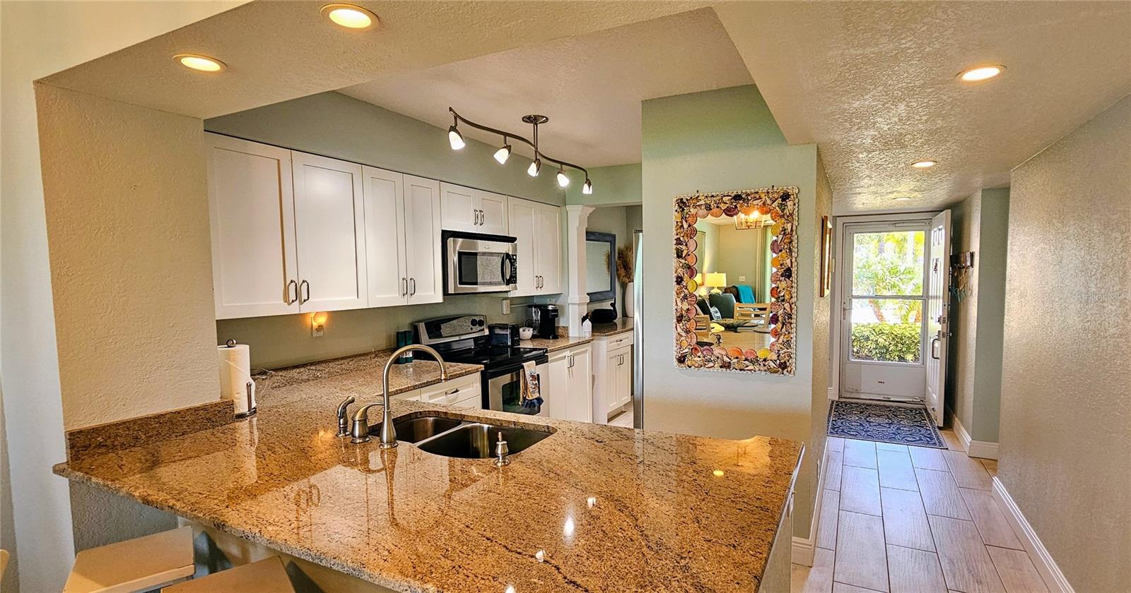 5901 BAHIA DEL MAR CIR #119