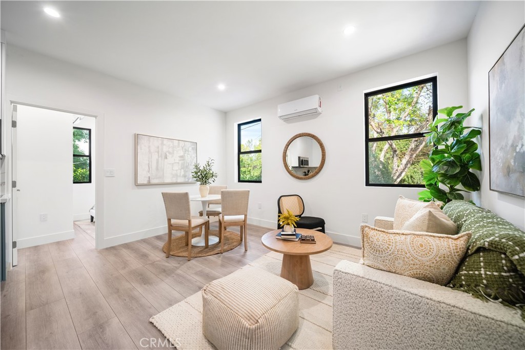 5623, 5625, 5627 Oso Ave