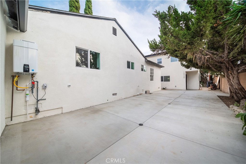 19918 Kittridge St