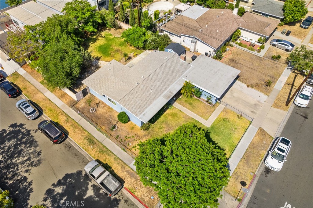 3357 W Olinda