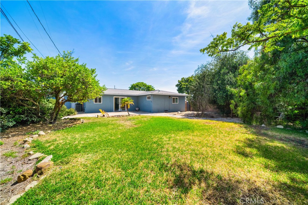 3357 W Olinda