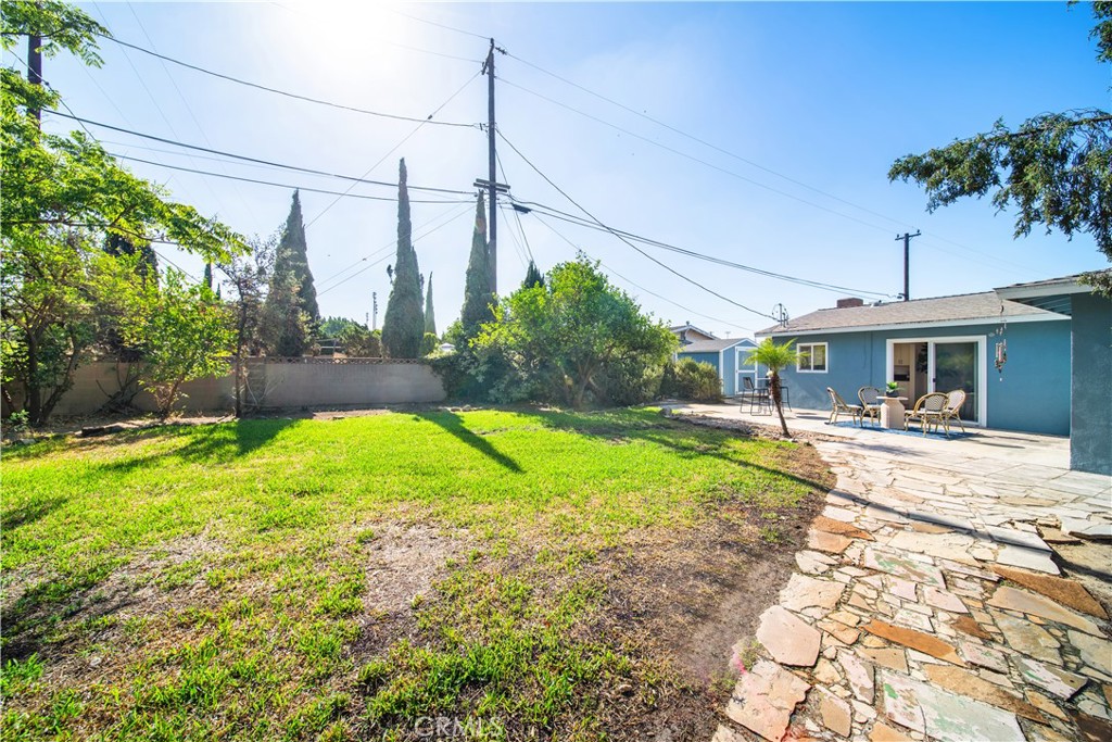 3357 W Olinda