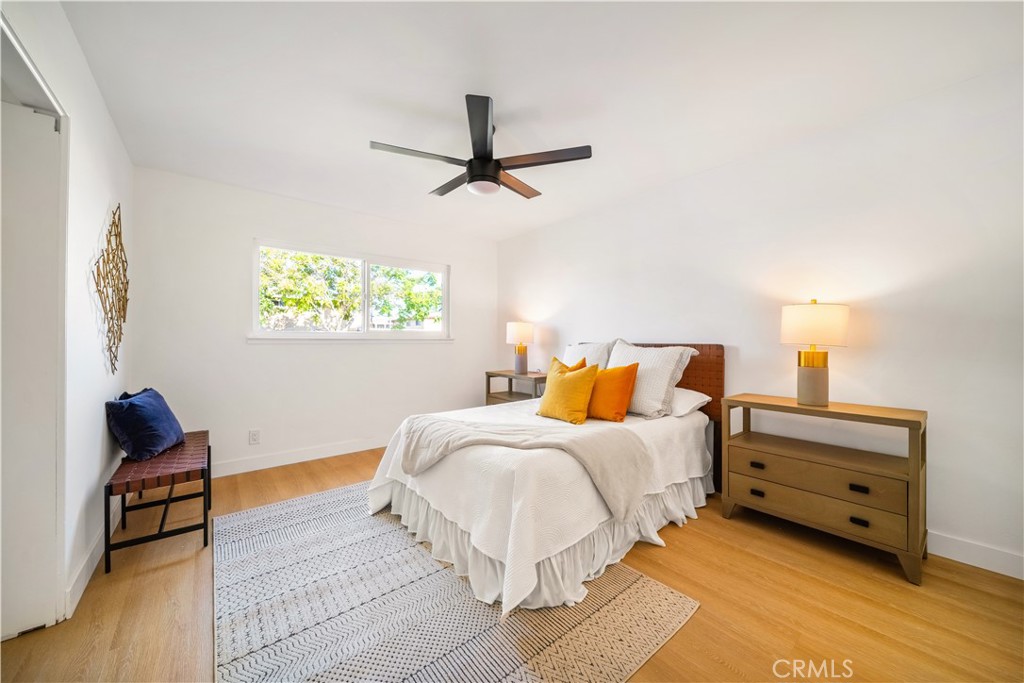 3357 W Olinda