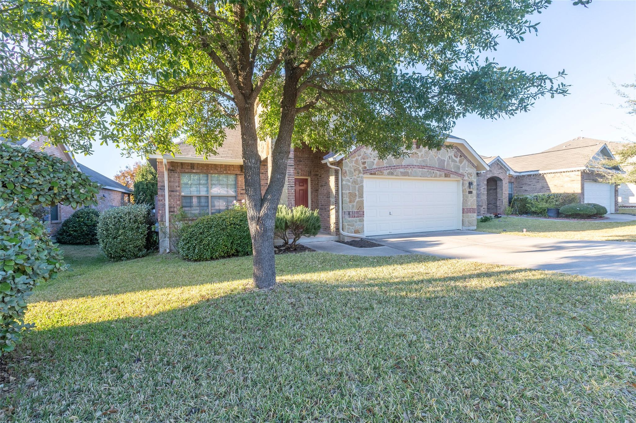 11512 Flushwing DR