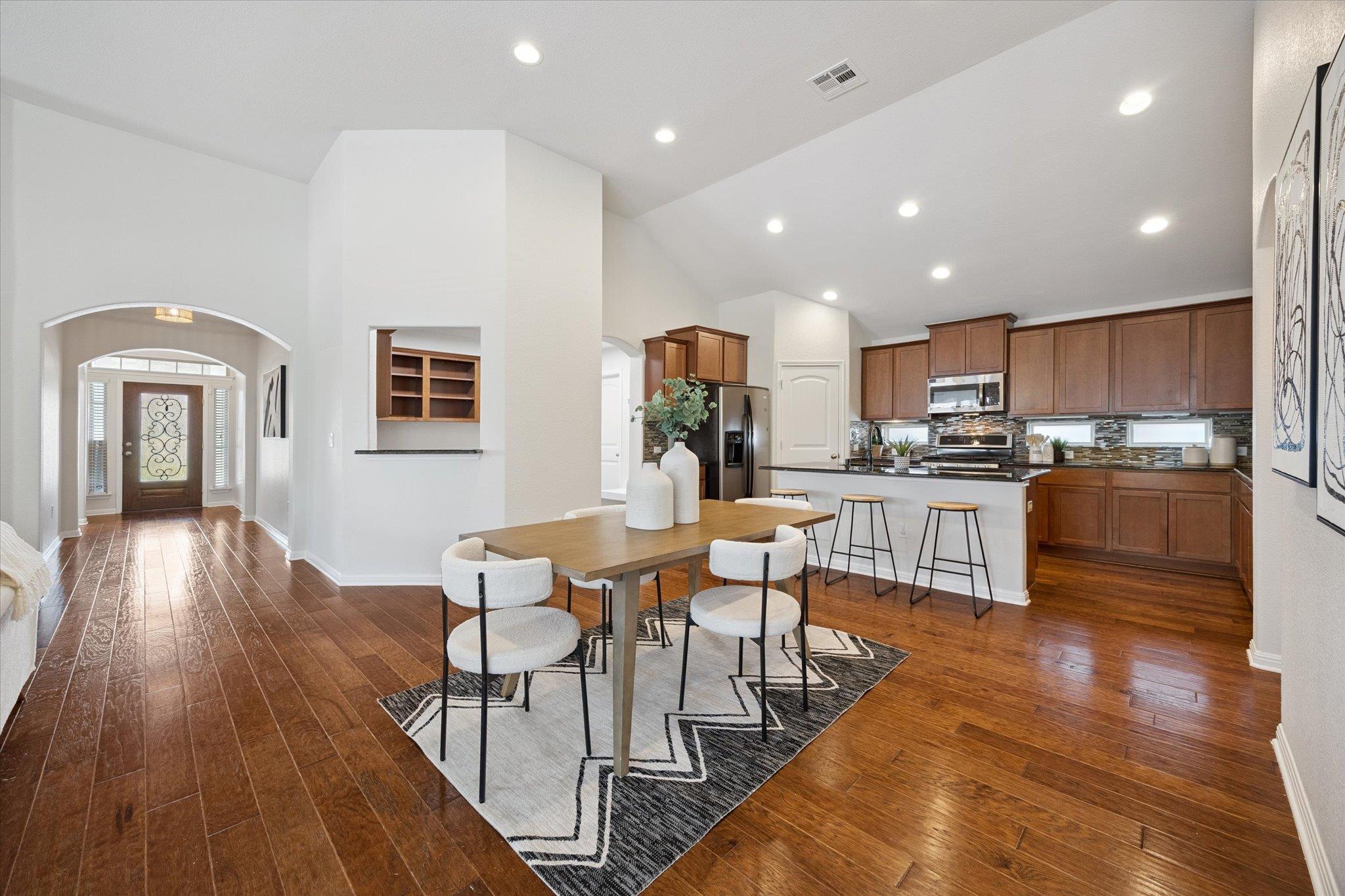 261 Santa Maria ST